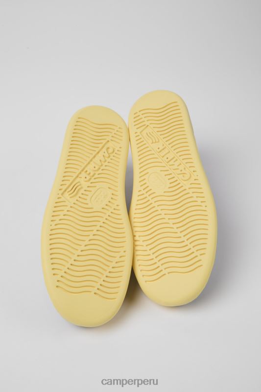 negro BX6281515 Camper Zapatillas de diseño runner de piel negra y amarilla para hombre.