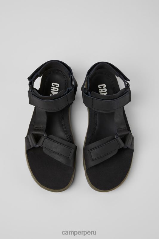 negro BX6281220 Camper Sandalias de piel oruga de diseño en color negro para hombre.