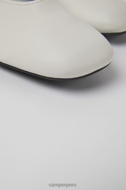 blanco BX628972 Camper Bailarinas casi myra de piel blanca de diseño para mujer.